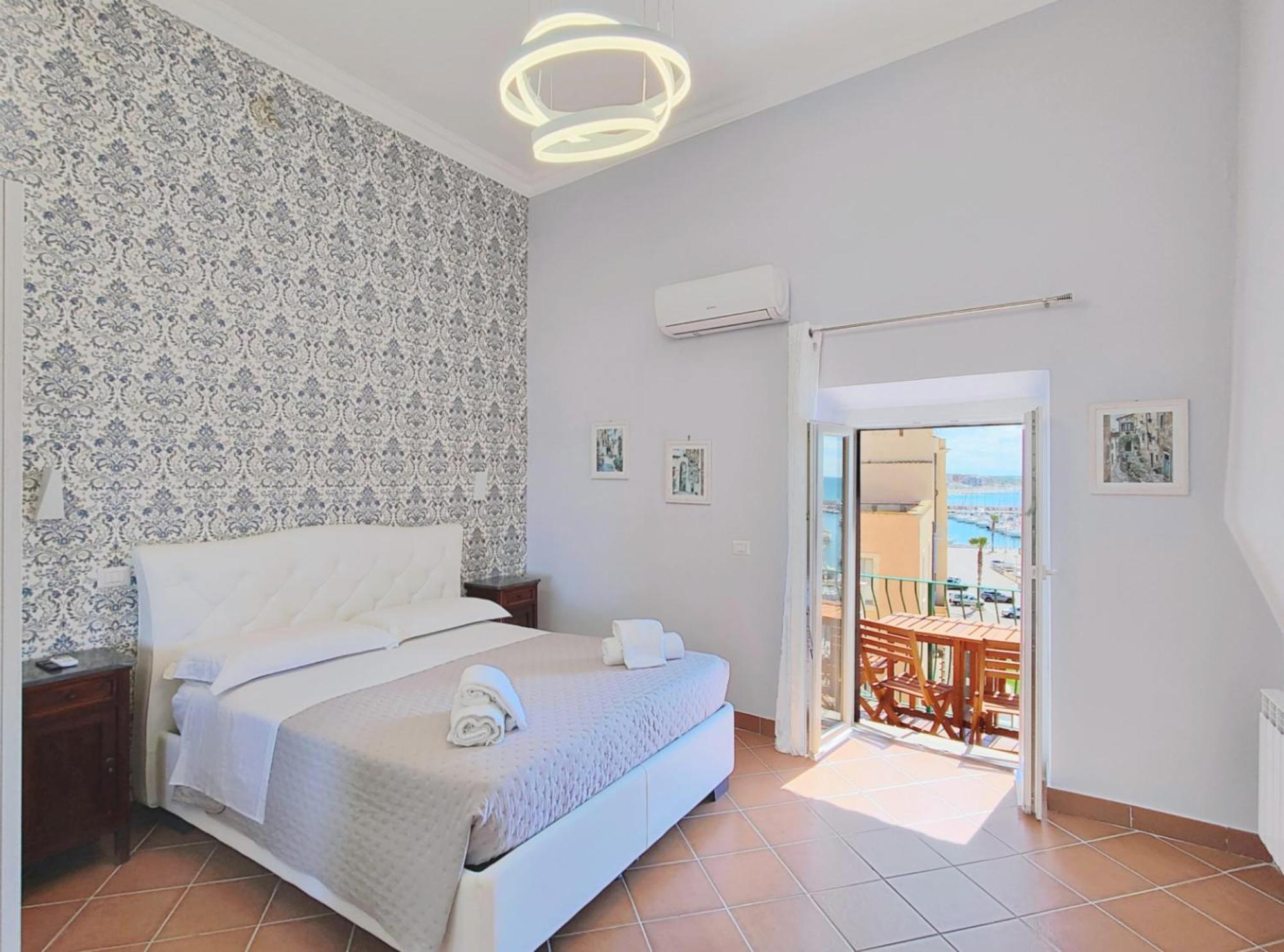 A Casa Di Rino Apartment Nettuno Bagian luar foto