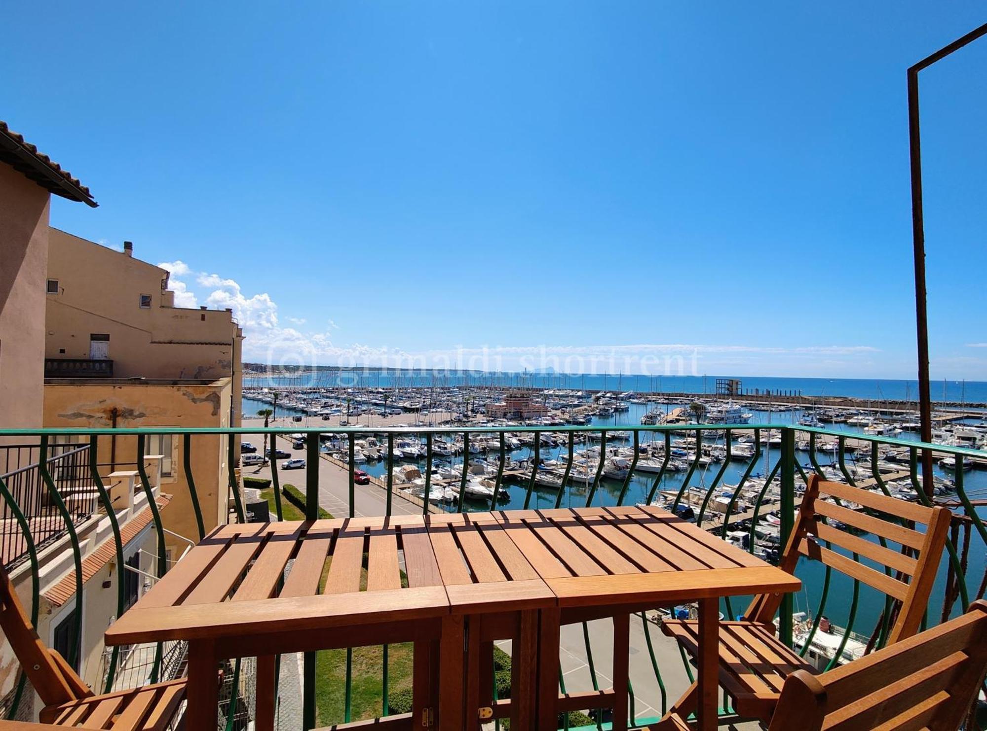A Casa Di Rino Apartment Nettuno Bagian luar foto